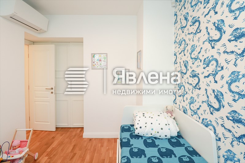Самостоятелна стая