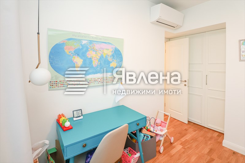 Самостоятелна стая