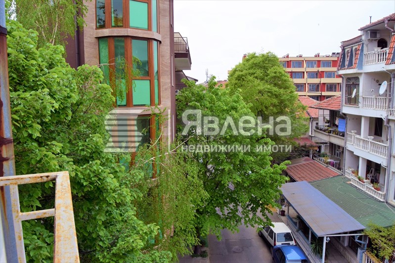 Гледка от терасата