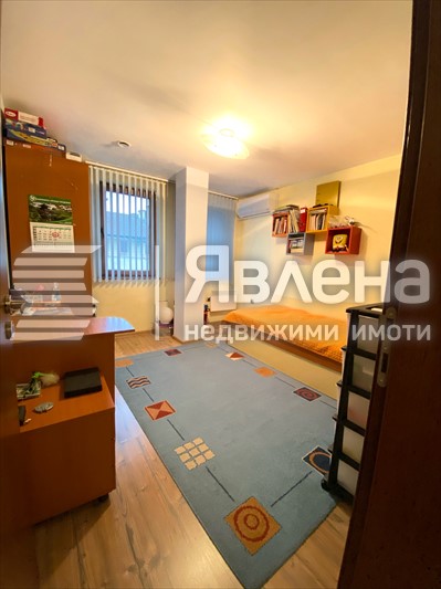 Спалня 2