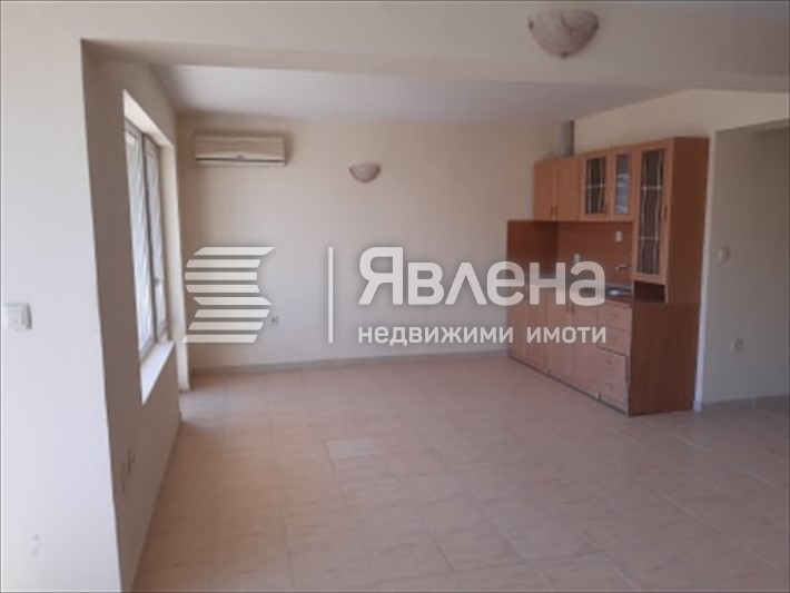 Кхня с дневен тракт