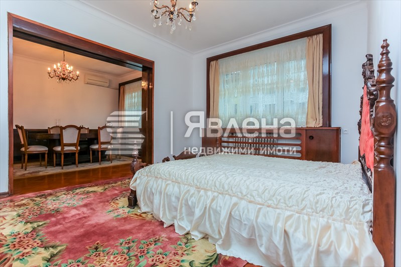 спалня 1 12