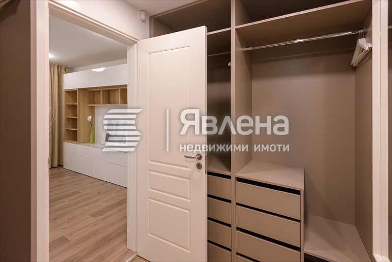 гардеробно