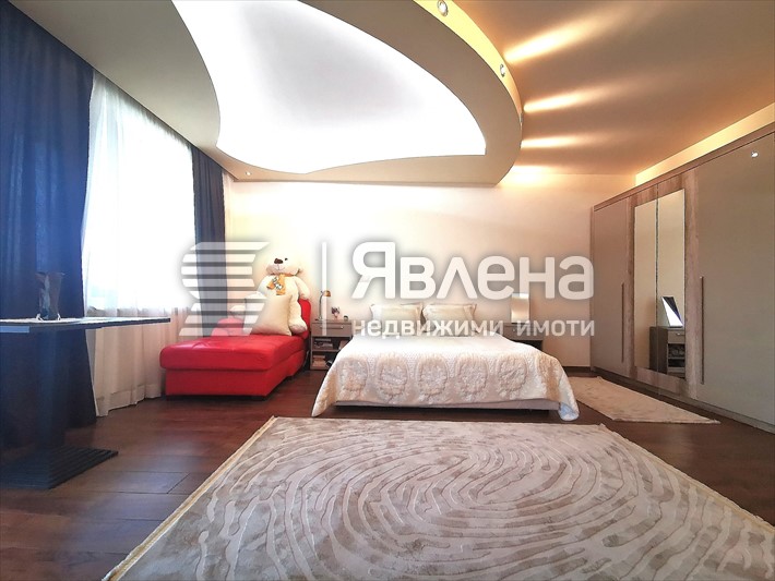 Спалня 2