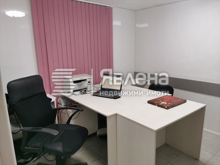 Отдава под наем офис Отдава под наем офис