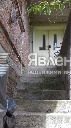 вход