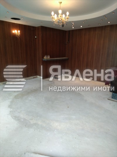 търговска зала