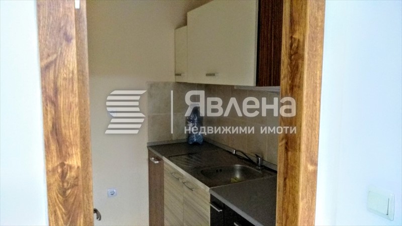 кухненски бокс