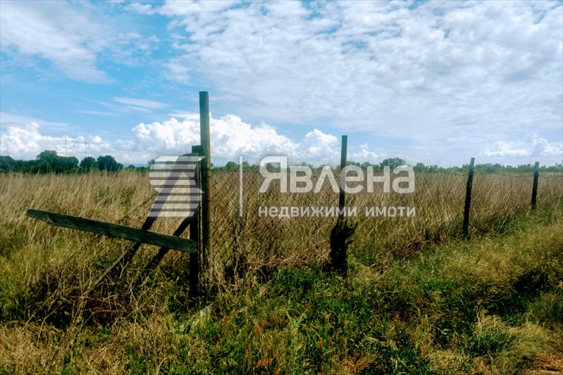 Земеделска земя