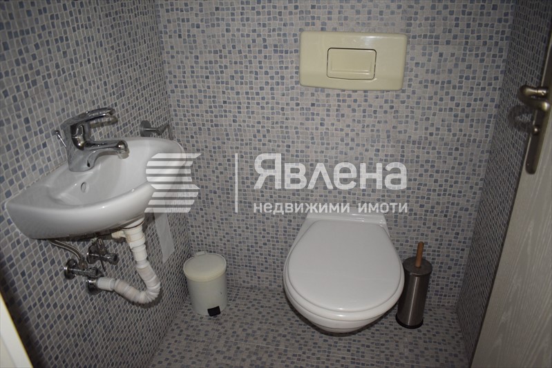 Тоалетна - гости