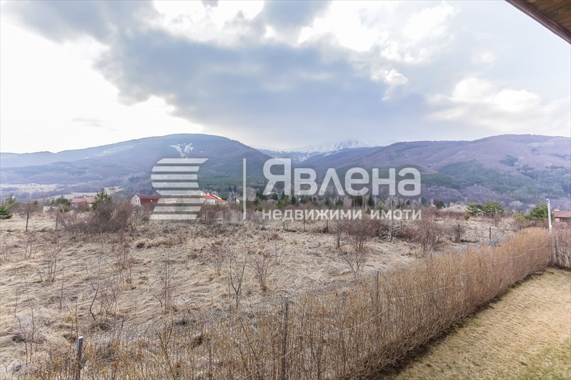 гледка от спалня 3