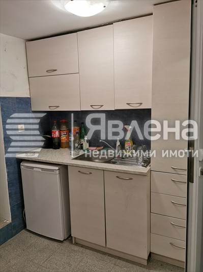 Отдава под наем офис Отдава под наем офис