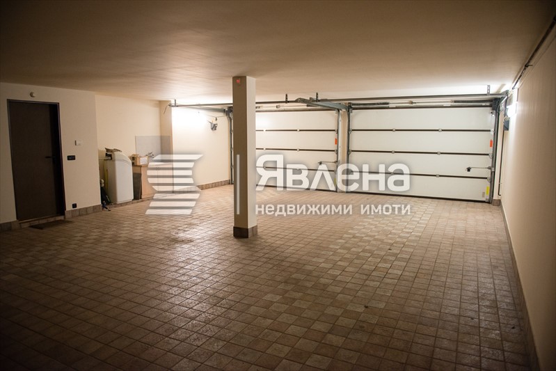 Гараж