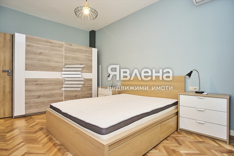 Самостоятелна стая