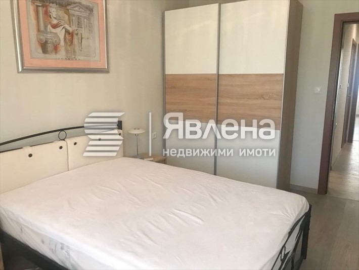 От спалнята