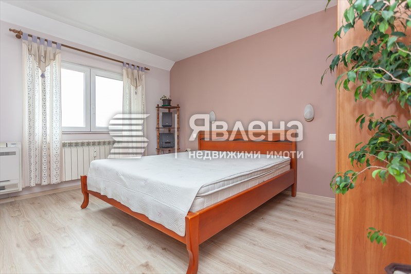 Спалня ниво 2