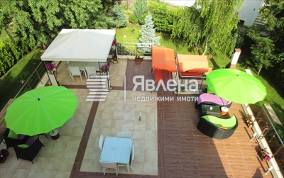 градина