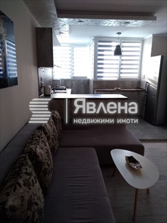 хол